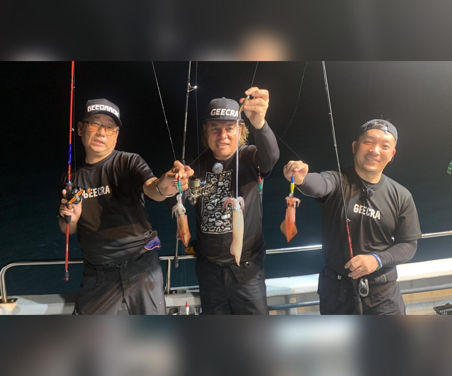 三重県紀伊長島沖でイカメタルとバチコンでケンサキイカと大アジを釣る