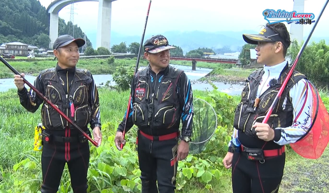 鮎の友釣りを楽しんだ3人