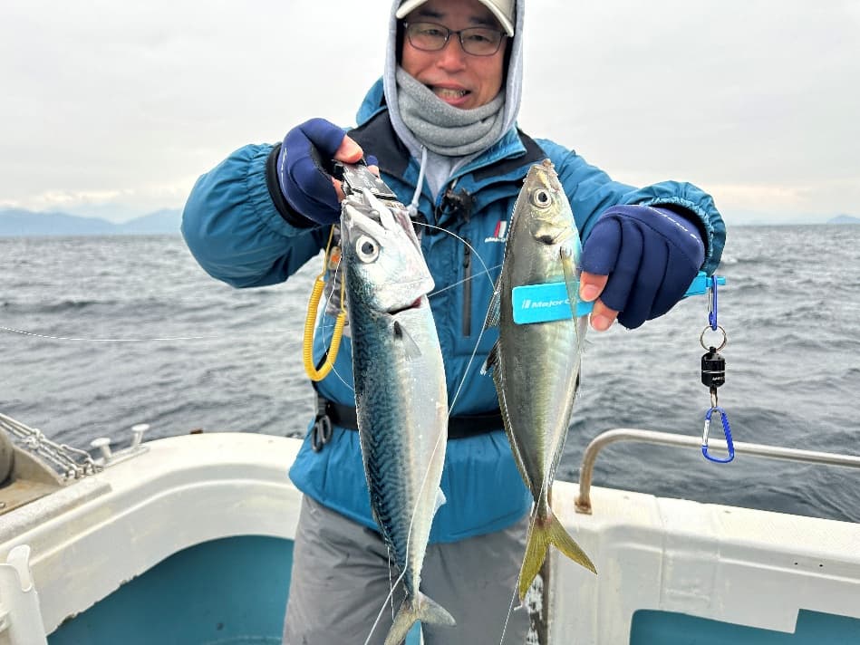 広瀬さんにアジとゴマサバのダブルヒット