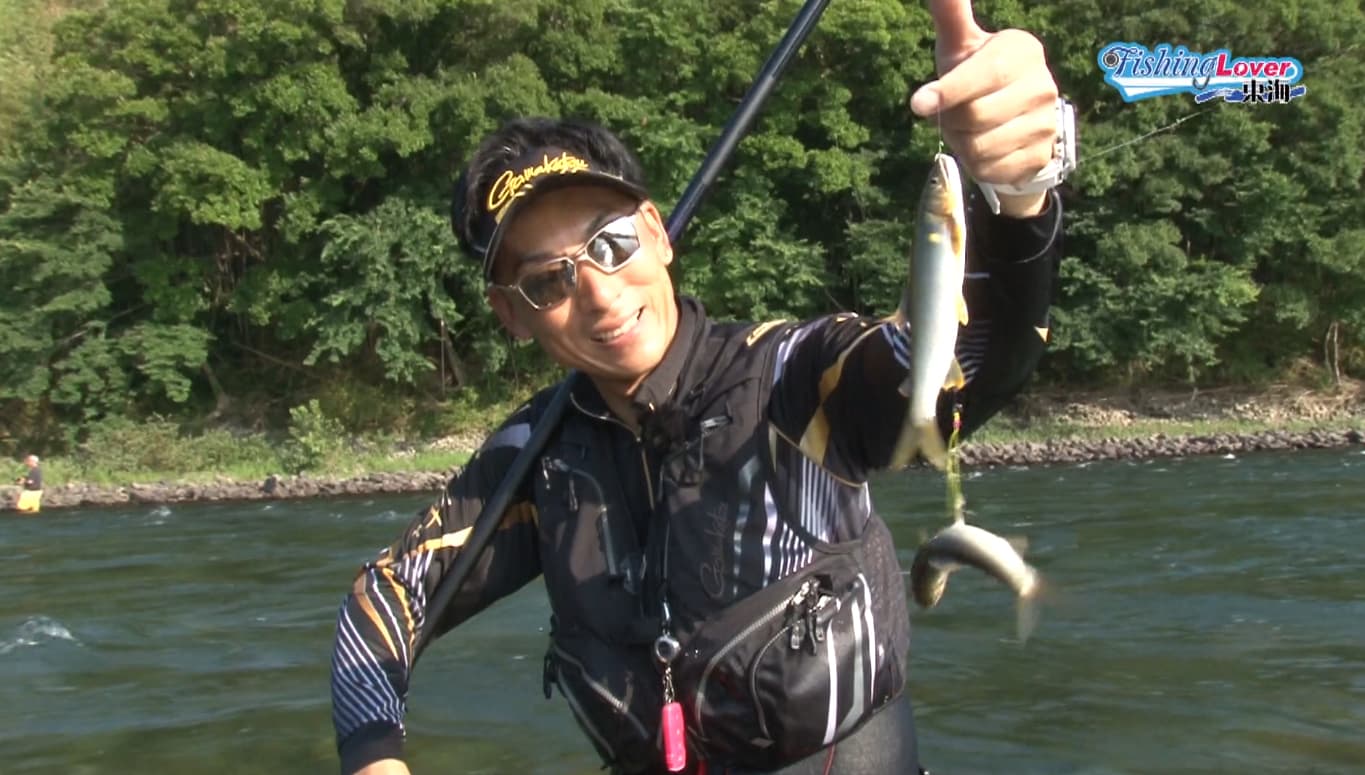 良型を釣り上げていく小林さん