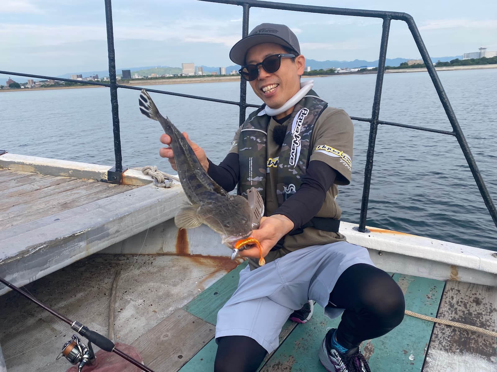 マゴチをゲットした阪井さん
