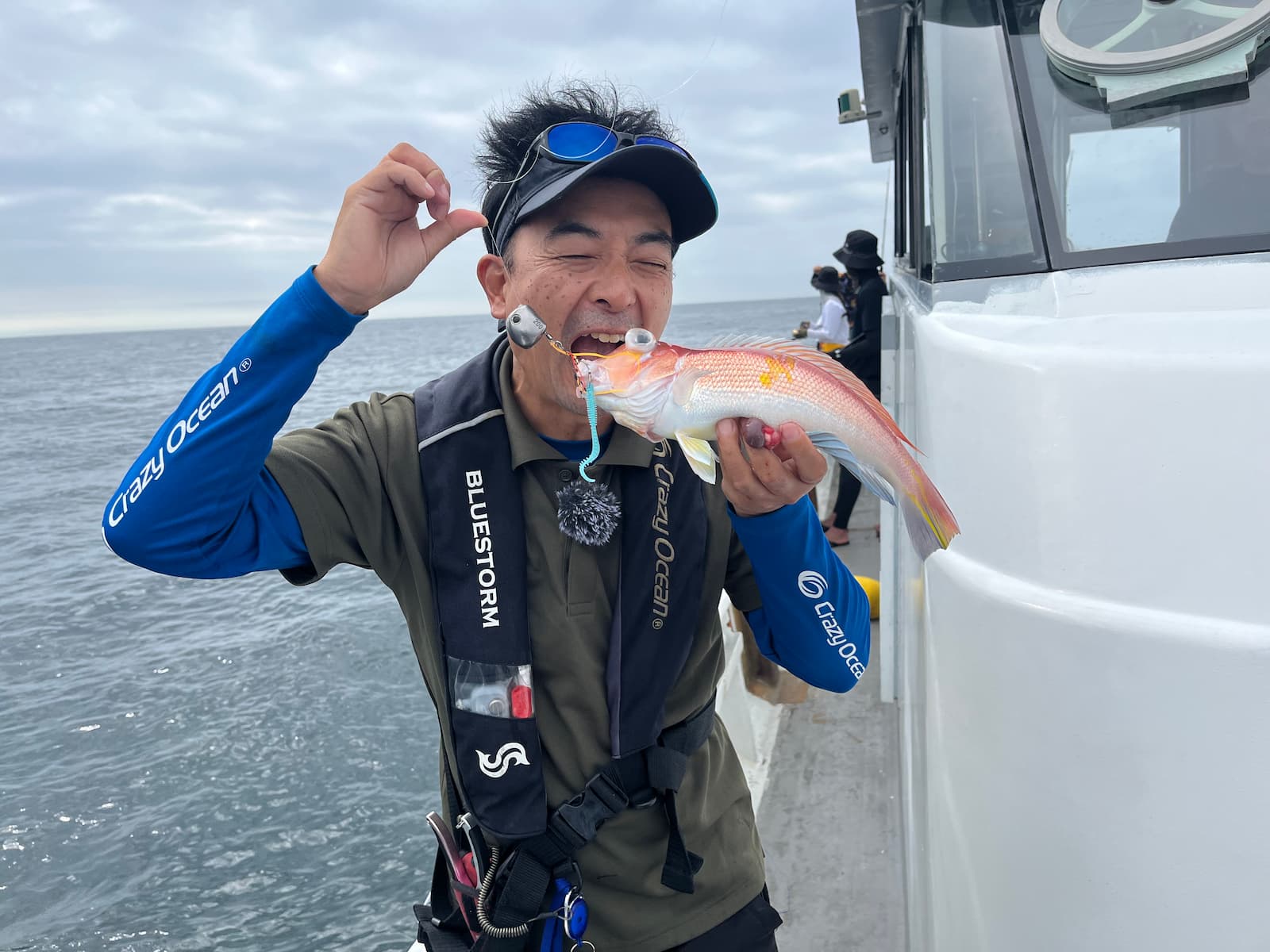 アマダイをゲットした仲さん